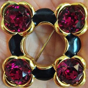 #Vintage Signed #Monet #Brooch Garnet Ruby Stones Golden Black Enamel Excellent